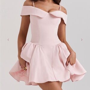 HOUSE OF CB BRAND NEW WITH TAGS ELIDA
Ballerina Pink Off Shoulder Mini Dress